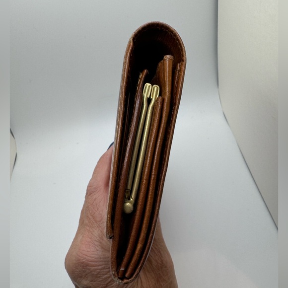 Celine- authentic leather long wallet - kiss lock change compartment - brown - Picture 10 of 12